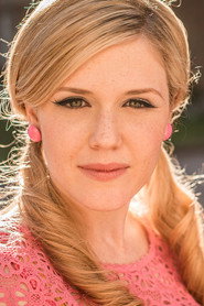 Harriet Dyer fotoğrafı