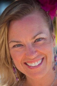Photo of Annie Vincent