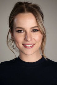 Bridgit Mendler fotoğrafı